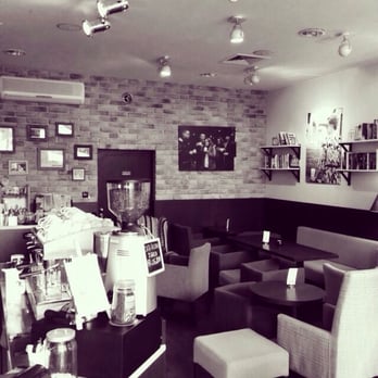 WakeCup Cafe - Cafes Near Me - Warsaw, MZ