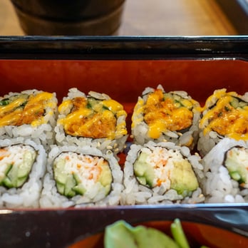 Washoku Bistro - Spicy Salmon & California Roll, from Sushi & Roll Bento - Japanese Near Me - Edmonton, Alberta Washoku Bistro - Spicy Salmon & California Roll, from Sushi & Roll Bento - Japanese Near Me - Edmonton, Alberta