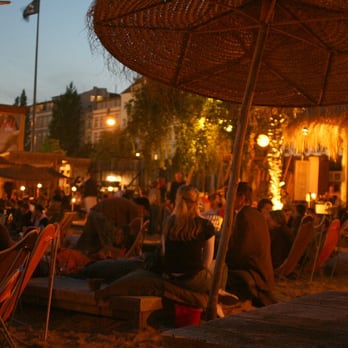 Strandpauli - Hamburger Hafen - StrandPauli abends - Beach Bars Near Me - Hamburg, HH Strandpauli - Hamburger Hafen - StrandPauli abends - Beach Bars Near Me - Hamburg, HH