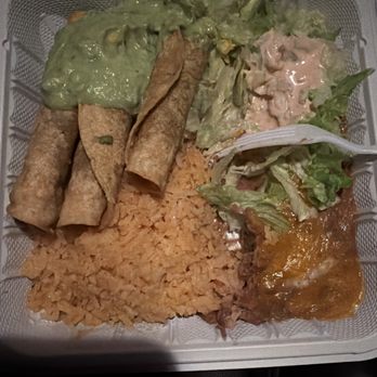 Dos Hermanas Mexican Food Restaurant - Mexican Near Me - Riverside, California