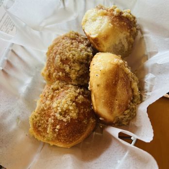 Rotelli - Garlic Rolls (3) - Italian Near Me - Tamarac, Florida