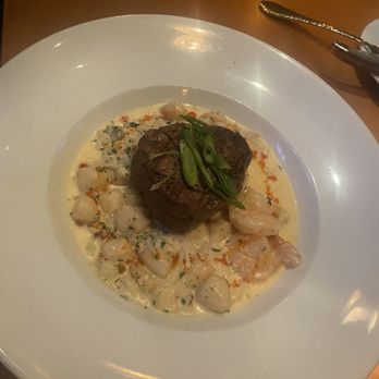 The Blacksmith Restaurant - Surf and Turf - Lounges Near Me - Bend, Oregon