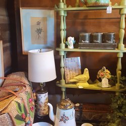 Details A Studio Of Antiques - Summer garden