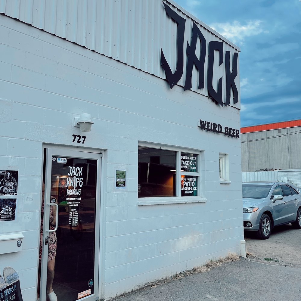Jackknife Brewing - jackknife brewing located on the corner of a parking lot - Pizza Near Me - Kelowna, British Columbia Jackknife Brewing - jackknife brewing located on the corner of a parking lot - Pizza Near Me - Kelowna, British Columbia