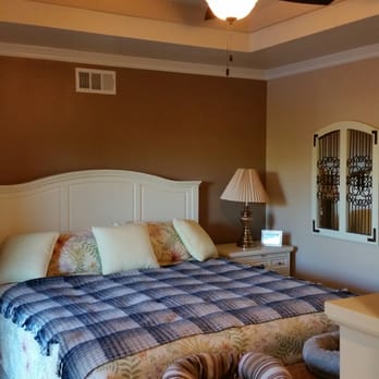 The Paint Hero - Bedroom done in 3 colors - Painters Near Me - Covina, California The Paint Hero - Bedroom done in 3 colors - Painters Near Me - Covina, California