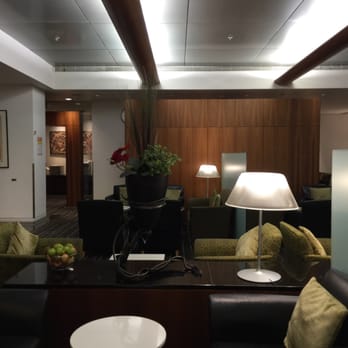 Qantas Club - Waiting - Airport Lounges Near Me - Auckland, AUK Qantas Club - Waiting - Airport Lounges Near Me - Auckland, AUK