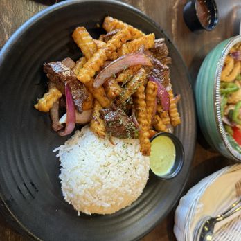 OMELI Kitchen - Lomo Saltado - Vietnamese Near Me - Fullerton, California OMELI Kitchen - Lomo Saltado - Vietnamese Near Me - Fullerton, California