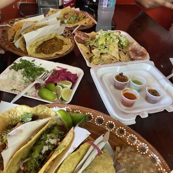 La Comadre Taquería - Tacos Near Me - Ensenada, BCN La Comadre Taquería - Tacos Near Me - Ensenada, BCN