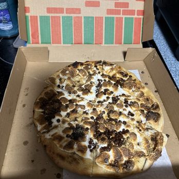 Brooksy's Brick Oven & Bar - S'mores pizza!! - Pizza Near Me - Andover, Massachusetts Brooksy's Brick Oven & Bar - S'mores pizza!! - Pizza Near Me - Andover, Massachusetts