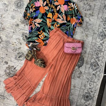Sweet Lil Repeat - Used, Vintage & Consignment Near Me - Denison, Texas