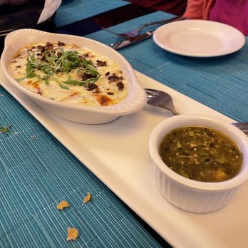 Perla Azul - Queso fundido - Seafood Near Me - La Habra, California