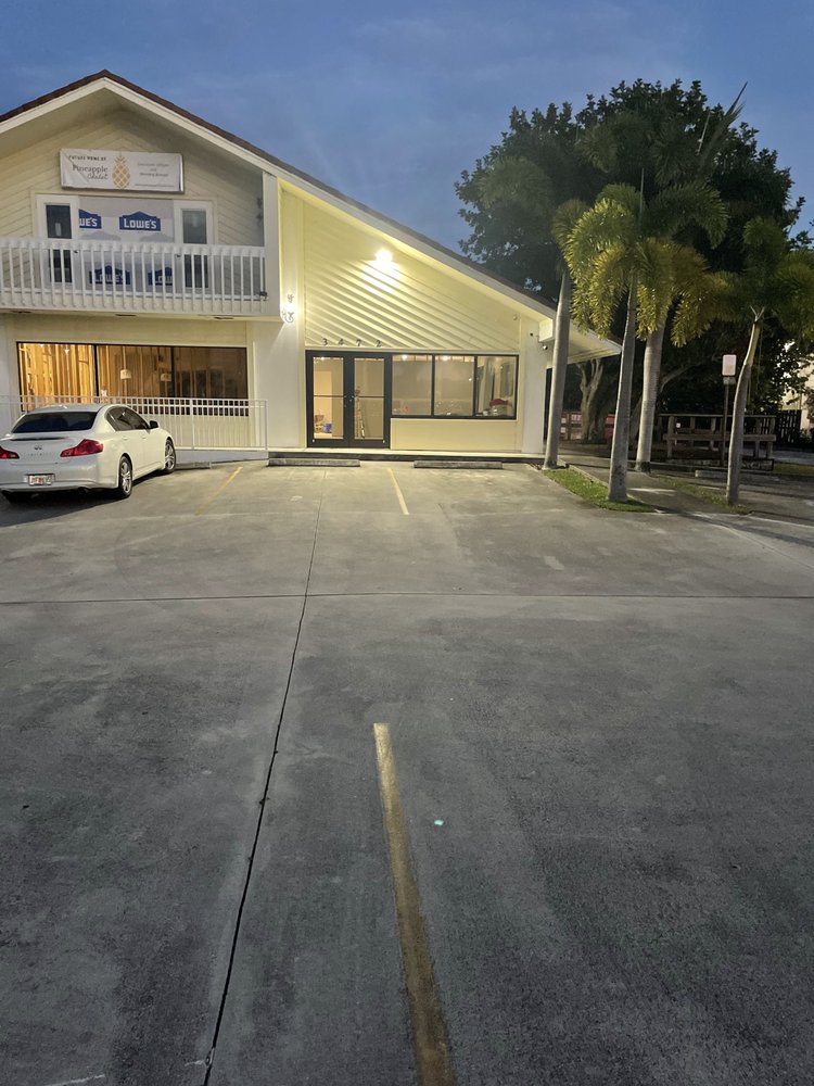 PINEAPPLE CHALET Updated September 2024 3472 NE Savannah Rd, Jensen