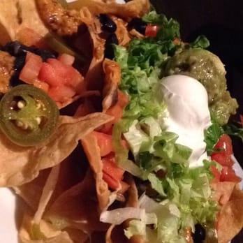 Dave & Buster's Ala Moana - Appetizer ; nacho's - Arcades Near Me - Honolulu, Hawaii
