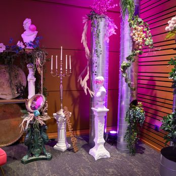The Velvet Willow - Interactive photo backdrops - Floral Designers Near Me - Tulsa, Oklahoma