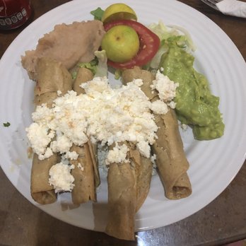 Truco 7 - Chicken Flautas - Mexican Near Me - Guanajuato, GUA Truco 7 - Chicken Flautas - Mexican Near Me - Guanajuato, GUA