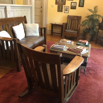 Stone Soup Inn - Hotels Near Me - Indianapolis, Indiana Stone Soup Inn - Hotels Near Me - Indianapolis, Indiana