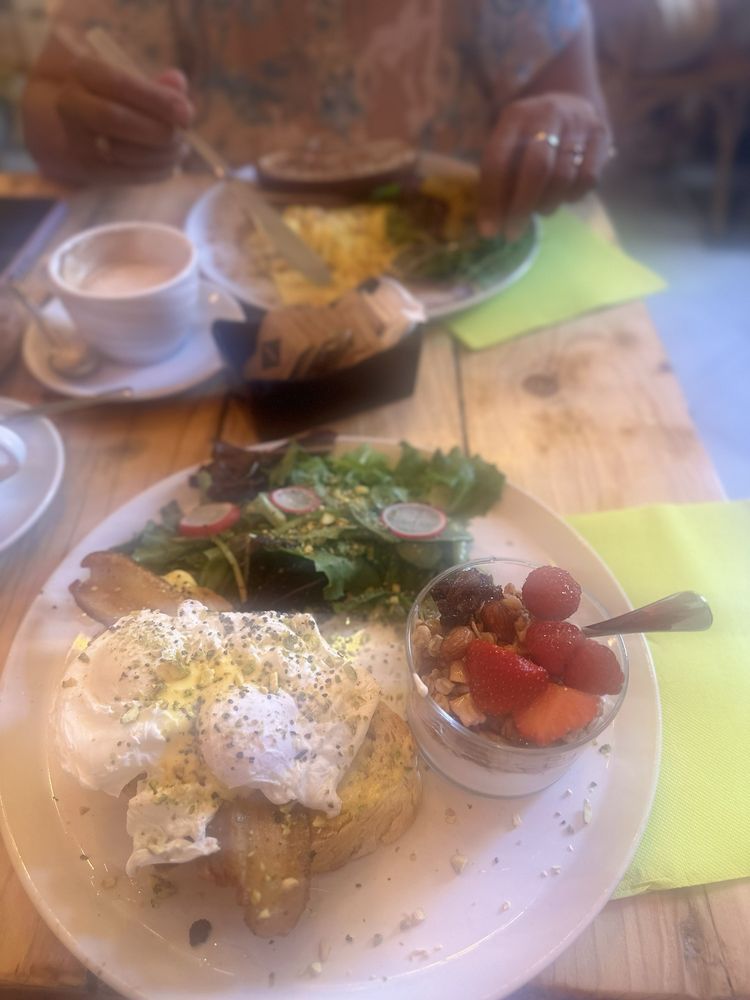 Leonardo Café & Ristoro