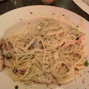 Dipiazza Pizzeria - Creamy garlic chicken pasta - Pizza Near Me - Hialeah, Florida Dipiazza Pizzeria - Creamy garlic chicken pasta - Pizza Near Me - Hialeah, Florida