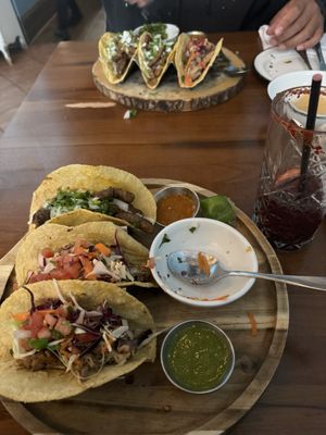 Villa Azteca by null