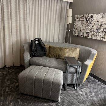 Courtyard by Marriott Binghamton - Hotels Near Me - Vestal, New York