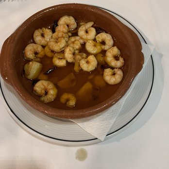 Casa Roberto - Prawns in hot garlic oil - Spanish Near Me - Valencia, V Casa Roberto - Prawns in hot garlic oil - Spanish Near Me - Valencia, V