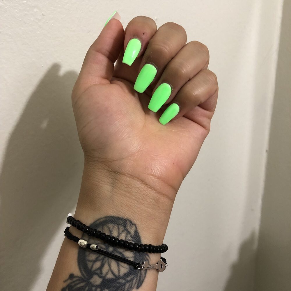 Nail Chic - Bright beautiful green! - Nail Salons Near Me - Newark, California Nail Chic - Bright beautiful green! - Nail Salons Near Me - Newark, California