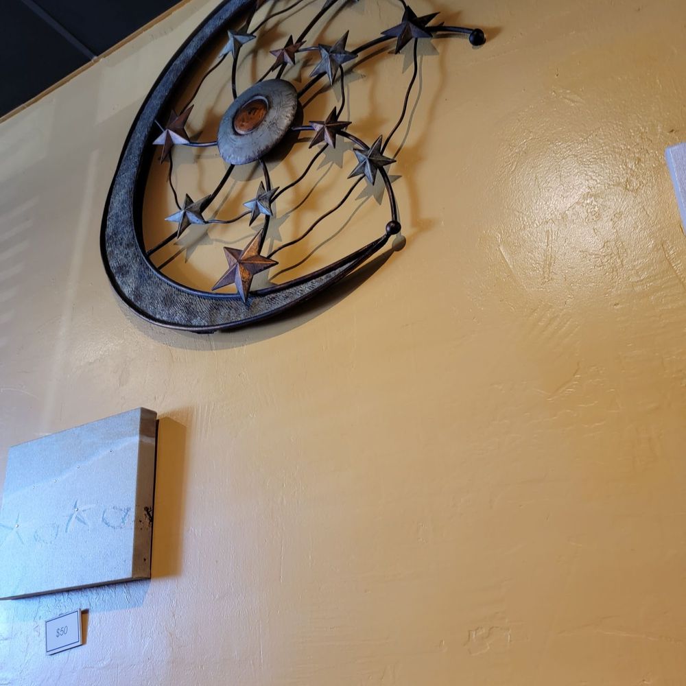 Maggie's Cafe - Just pretty decor - Breakfast & Brunch Near Me - San Diego, California