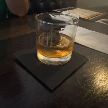 Citizen Capitol Craft House - Citizen old fashioned - New American Near Me - Sacramento, California