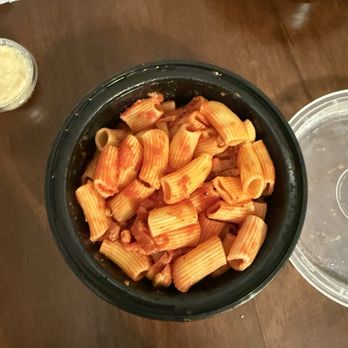 Il Pastaficio - Rigatoni alla Amatriciana - Pasta Shops Near Me - Greenwich, Connecticut Il Pastaficio - Rigatoni alla Amatriciana - Pasta Shops Near Me - Greenwich, Connecticut