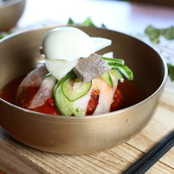 Choi Ga - 비빔냉면 Bibim Naengmyun Spicy noodle