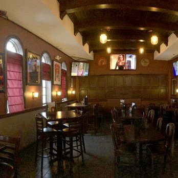 Crosstown Pub & Grill Batavia - Chicken Wings Near Me - Batavia, Illinois Crosstown Pub & Grill Batavia - Chicken Wings Near Me - Batavia, Illinois
