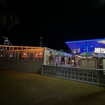 Joey's - Seafood Near Me - Kangaroo Point, QLD