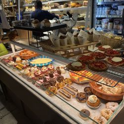 Oliver Pitou - Pastries