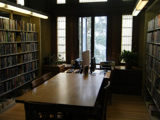 Mystic & Noank Library by null