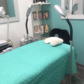 Studio Velle - The set up - Eyelash Service Near Me Studio Velle - The set up - Eyelash Service Near Me