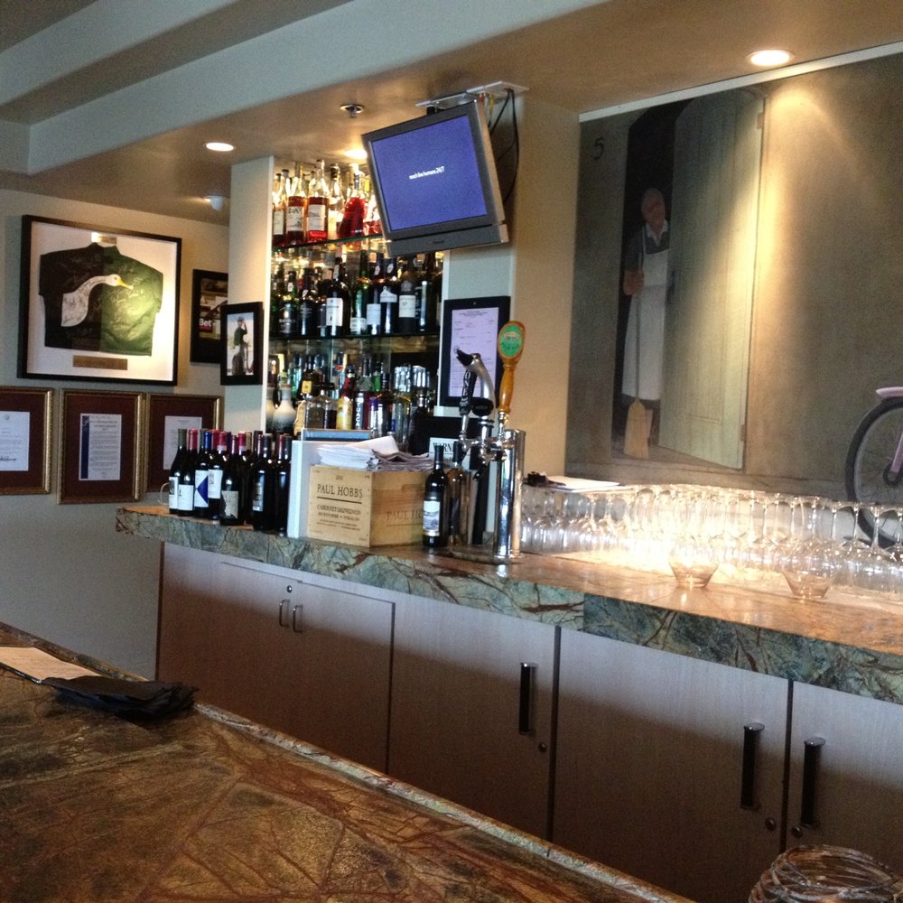 Pamplemousse Grille - beautiful bar - New American Near Me - Solana Beach, California Pamplemousse Grille - beautiful bar - New American Near Me - Solana Beach, California