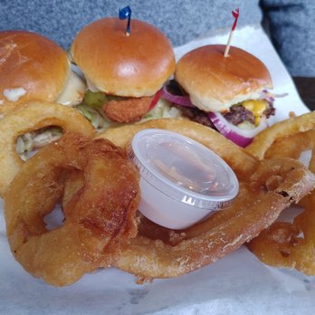 Flight Burger - Grilled Chicken ,Crispy Chicken, Classic Burger, Onion Rings - Burgers Near Me - Carmel, Indiana