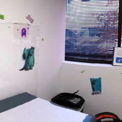 Summit Pediatric Associates PA - Panorama of an exam room - Monsters, Inc. theme