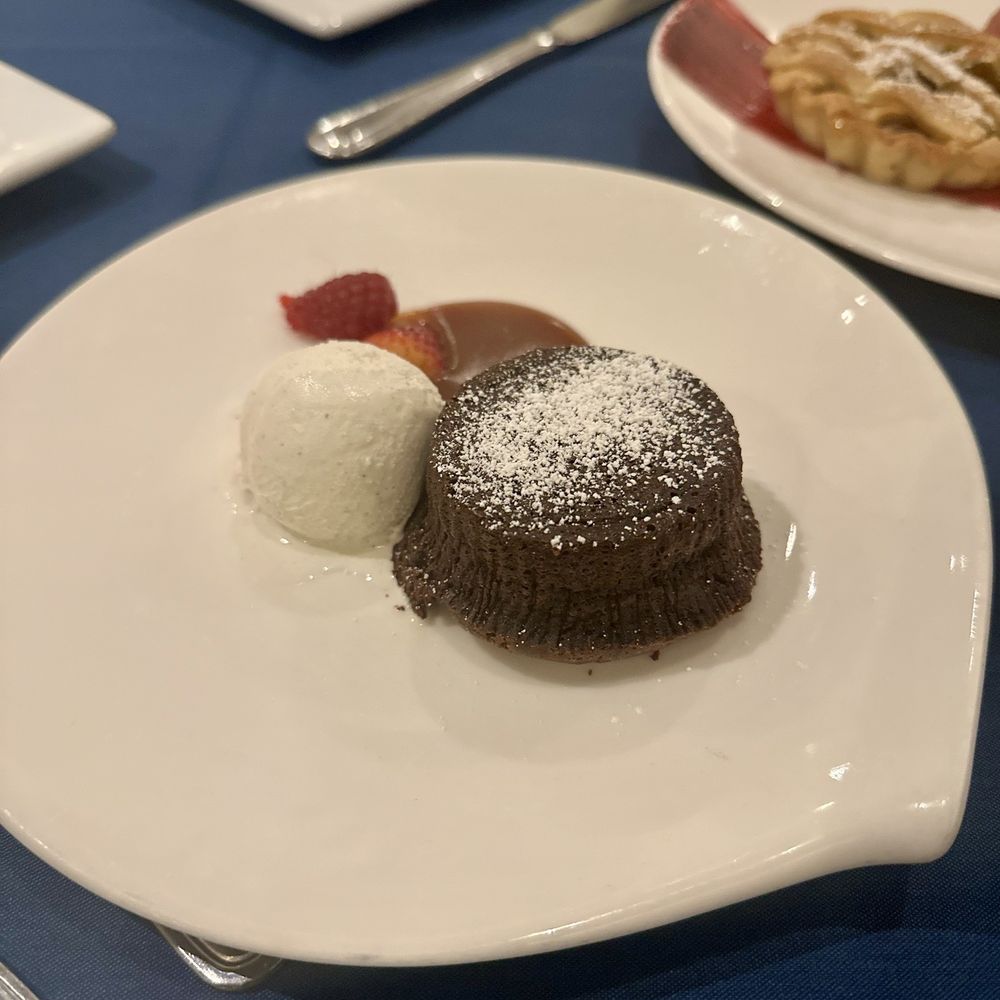 Pamplemousse Grille - Chocolate lava cake - New American Near Me - Solana Beach, California Pamplemousse Grille - Chocolate lava cake - New American Near Me - Solana Beach, California