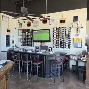 Mangia e Bevi - Interior -- Bar - Italian Near Me - Oceanside, California