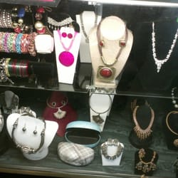 Lake Street Gifts & Oils - Jewelry