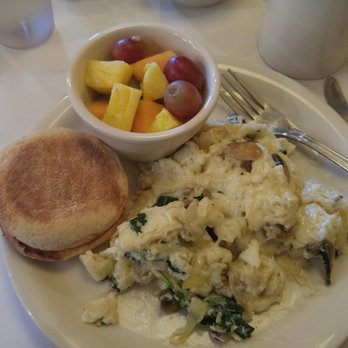 JT's Diner - Spinach, mushroom, onion & white cheddar w/egg whites scramble. Delish# - American Near Me - Palm Desert, California