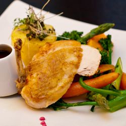 Old Lodge Gastro Pub - Chicken Supreme