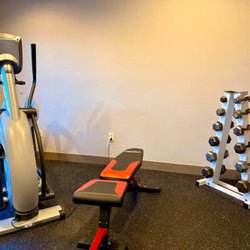 Stone Harbor Resort and Conference Center - Stay on track with our convenient fitness center, featuring a selection of equipment for a quick and easy workout during your stay.