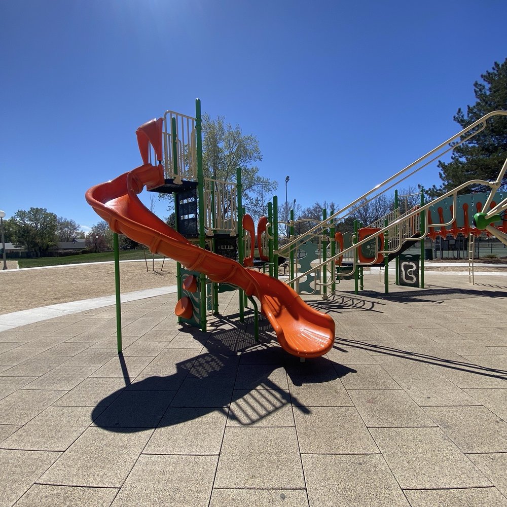 Shelly Park - Large slide on the playground. - Parks Near Me - Sparks, Nevada