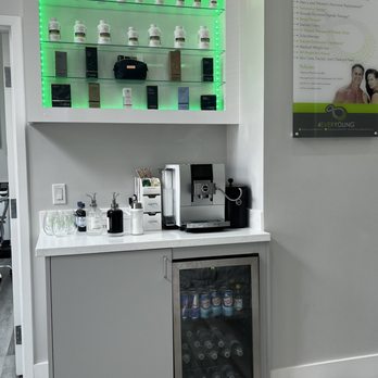 4Ever Young Anti-Aging Solutions - Refreshment station - Medical Spas Near Me - Orlando, Florida 4Ever Young Anti-Aging Solutions - Refreshment station - Medical Spas Near Me - Orlando, Florida