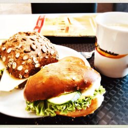 Hinnerbäcker - Immer frisch belegte Brötchen :-)!