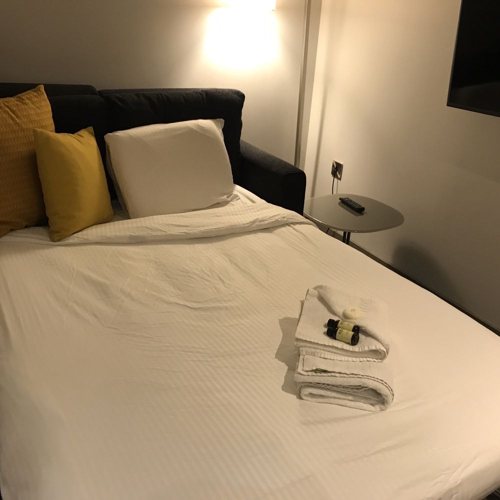 Pull out bed Pull out bed