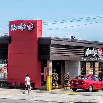 Wendy's - Fast Food Near Me - Jamaica, New York