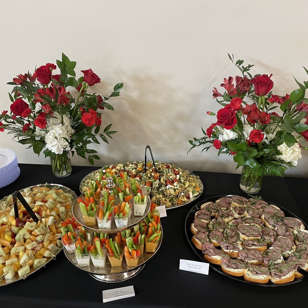 Jockish Flowers - Short flower arrangement - Florists Near Me - Indianapolis, Indiana Jockish Flowers - Short flower arrangement - Florists Near Me - Indianapolis, Indiana